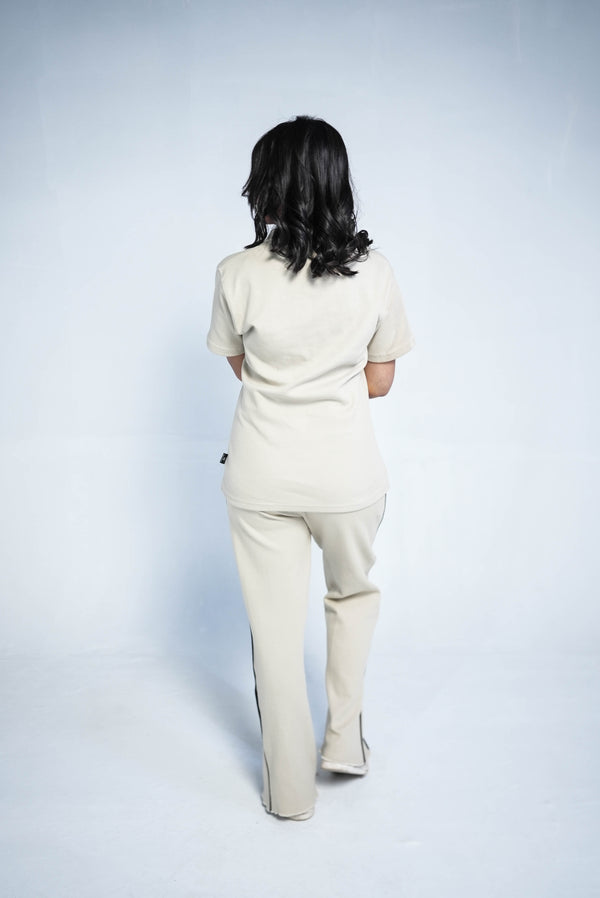BEIGE LINE PREMIUM INTERLOCK T-SHIRT